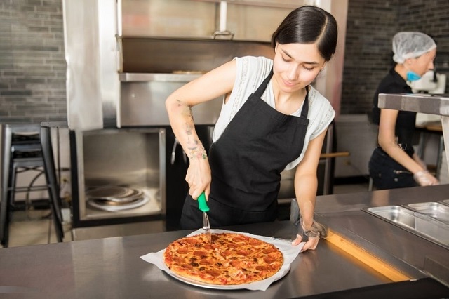 Ayudante De Pizzero Para Pizzer A Mensuales Revista Empleo