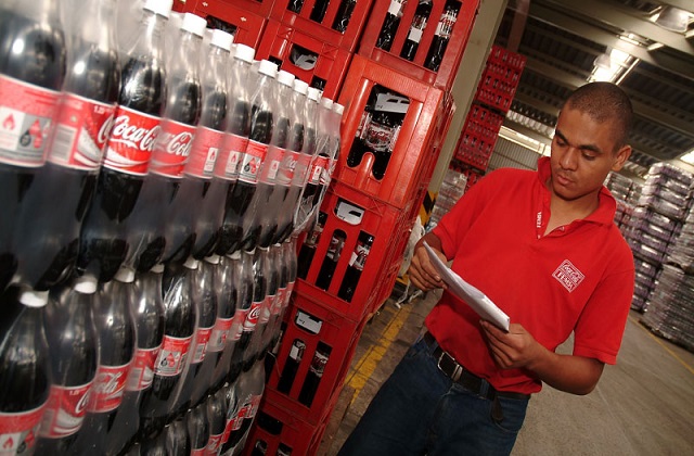 Trabajá en planta de COCA COLA - CUALQUIER GÉNERO Y EDAD - Revista Empleo